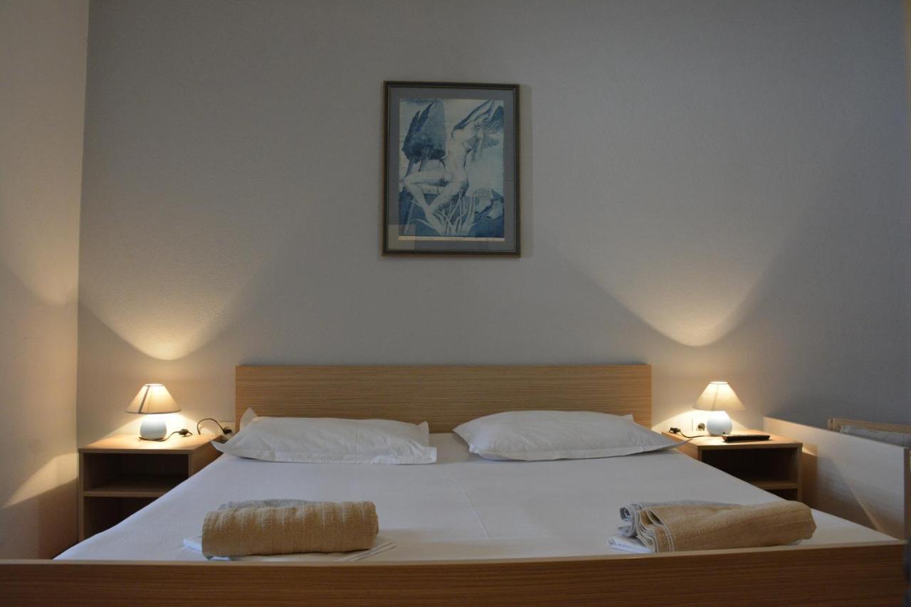 Apartamento Rusendic Makarska Exterior foto